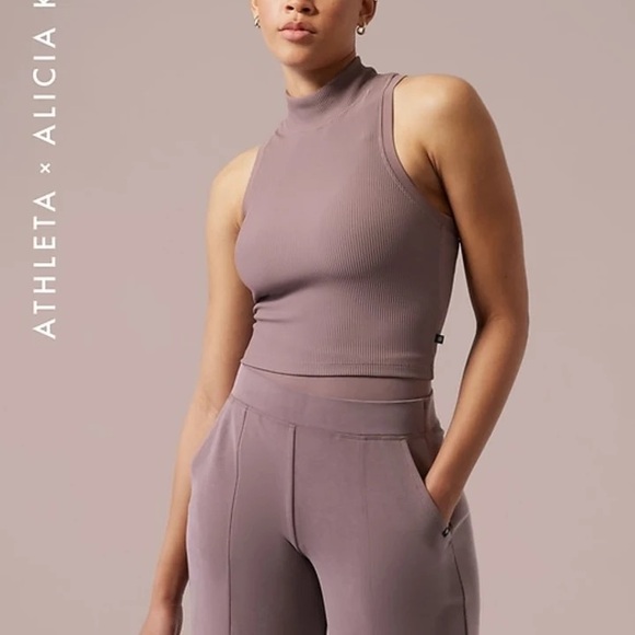 Athleta Pants - Athleta Alica Keys ribbed sleveless Tank & crop Leggings XL